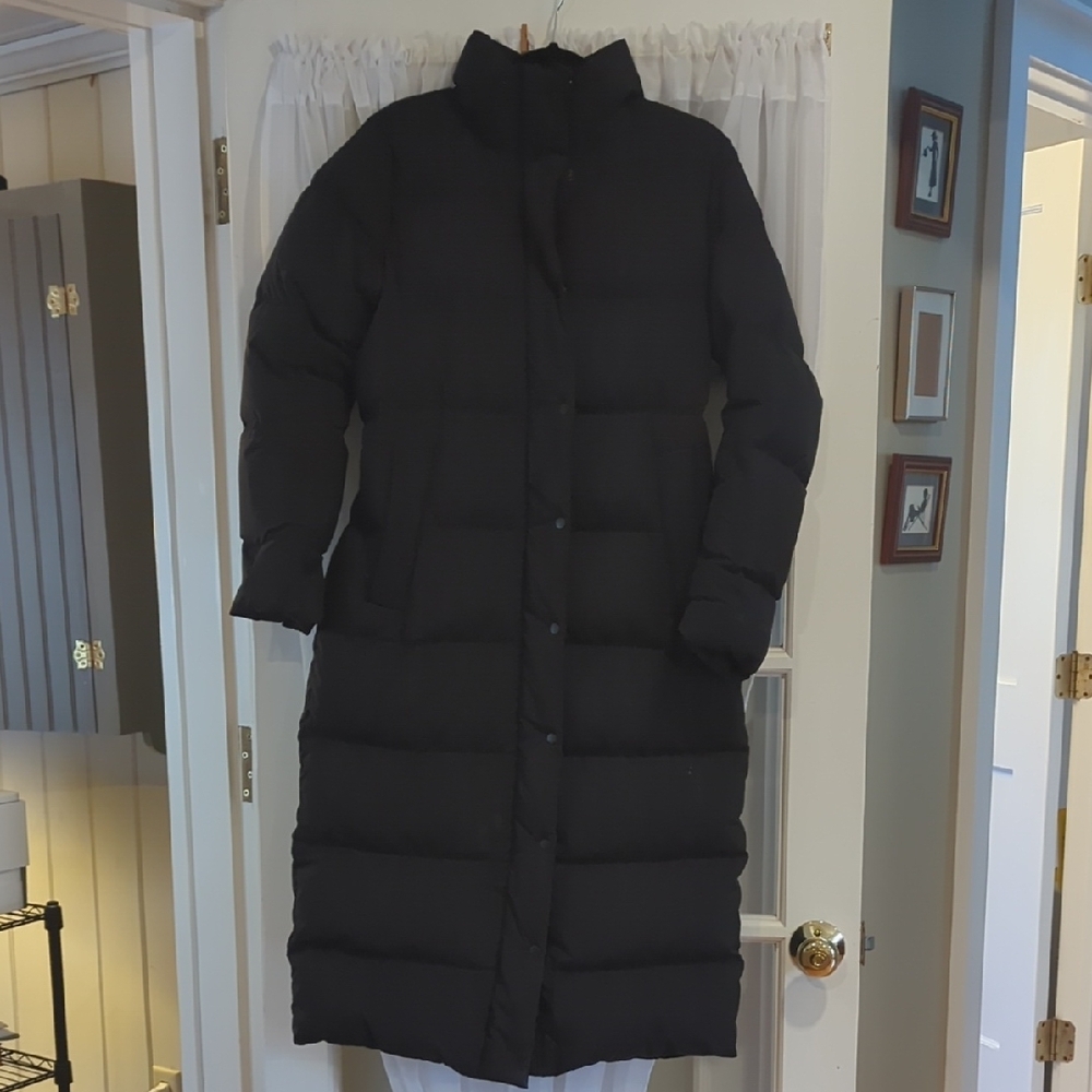 Women's Black Long Puffer Coat